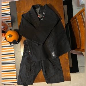 Black Belt Society Jiu-Jitsu GI M2